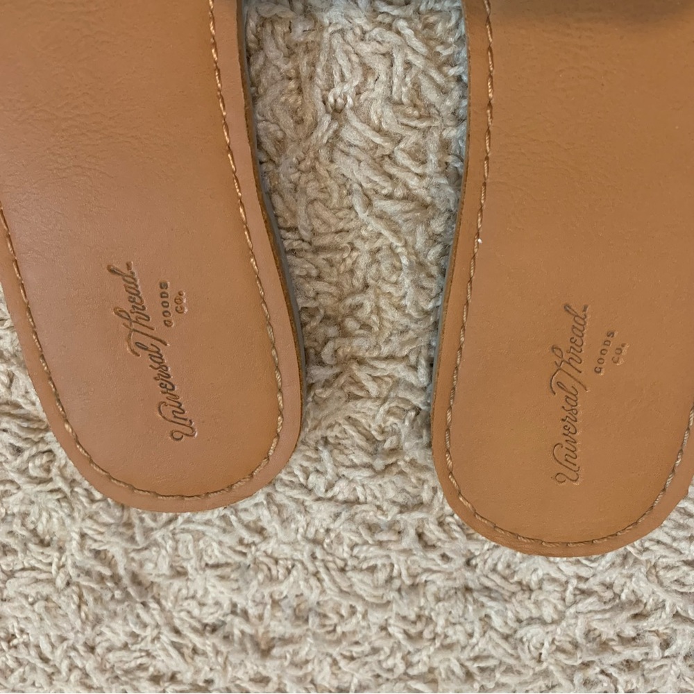 Universal Thread Summer Sandals - image 2